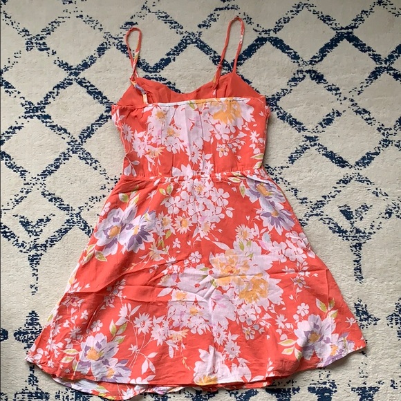 Go To Sun Dress 👗 - Picture 2 of 3